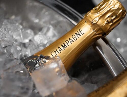 Champagne, il Comité abbassa la resa commercializzabile per la vendemmia 2026 a 8.800 kg/ha