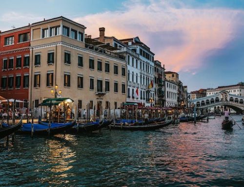 Chiude a Venezia il centro commerciale di lusso Fondaco dei Tedeschi. E così anche il ristorante degli Alajmo all’interno