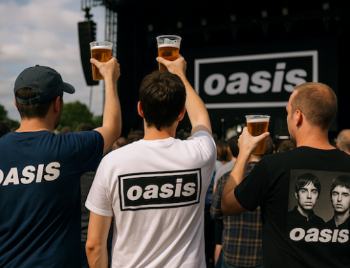 Nel Regno Unito la reunion degli Oasis ha generato un indotto di 1,2 miliardi di euro (e ha fatto segnare il recordo di birre vendute per un concerto)