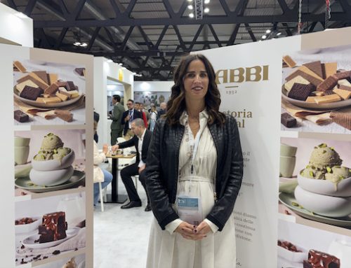 Host Milano 2025 / Babbi, uno stand ispirato alle ‘piazze italiane’ per creare connessioni tra i professionisti